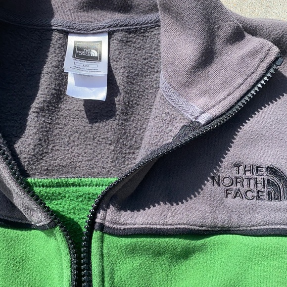 Vintage North Face-Men’s Lg.-Full Zip-Sweatshirt-Green with Gray Collar EUC - Picture 7 of 10